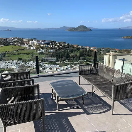 Villa Aylinda With Private Heated Pool