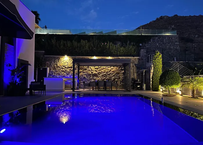 Vila Aylinda With Private Heated Pool Bodrum