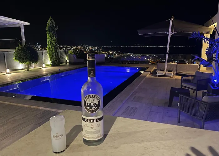 Aylinda With Private Heated Pool Vila *