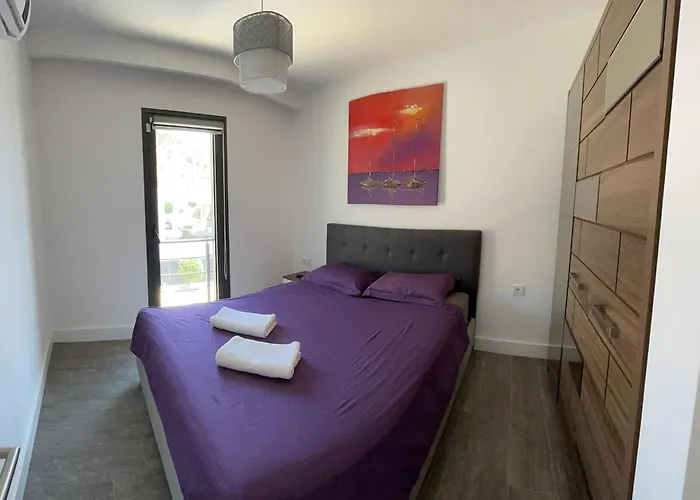 Aylinda With Private Heated Pool Vila *