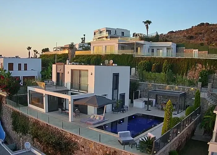 Aylinda With Private Heated Pool Villa Bodrum