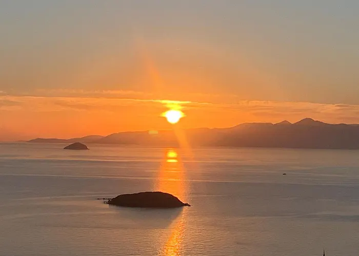 Aylinda With Private Heated Pool Vila